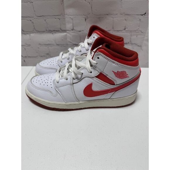 Nike Air Jordan 1 Mid SE GS White Red Sail Youth 6Y NIB main image 8